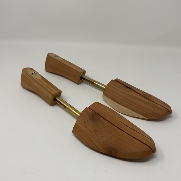 Men’s Cedar Shoe Trees Men’s Warehouse Size L - Picture 4 of 6